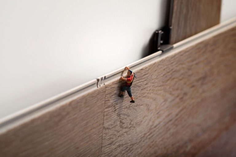 low-resolution-5g-climb-small-world-climber