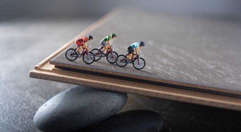 Low-resolution-Nadura-Small-World-cyclist-downhill2-scaled